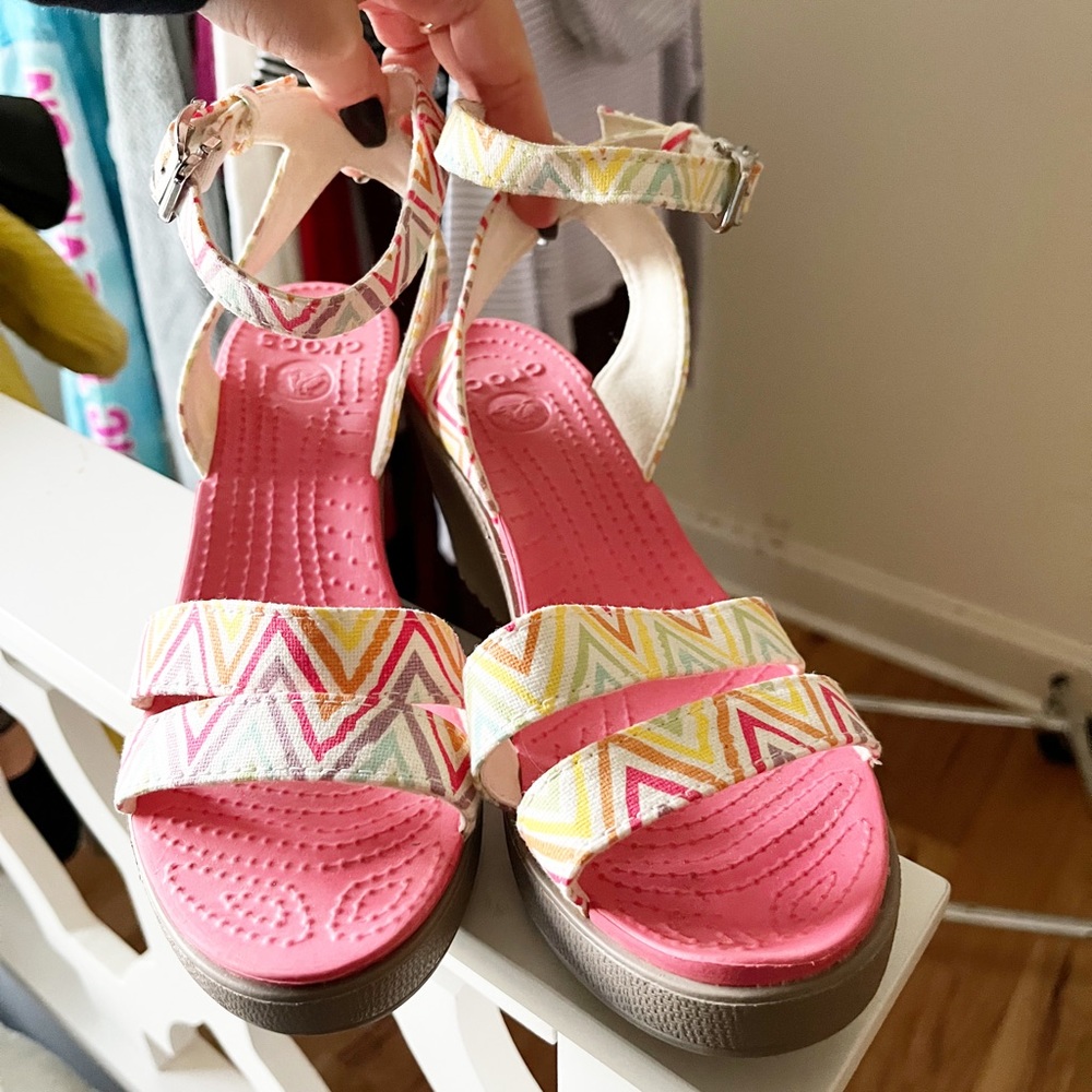Croc Wedges